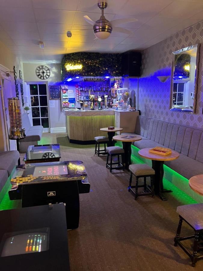 Clifton Private Hotel 3*